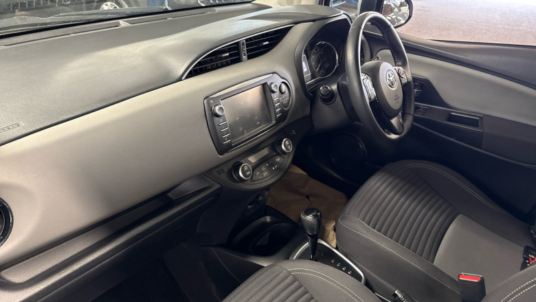 Toyota Yaris 1.5 Hybrid Icon Tech 5dr CVT Hybrid Hatchback